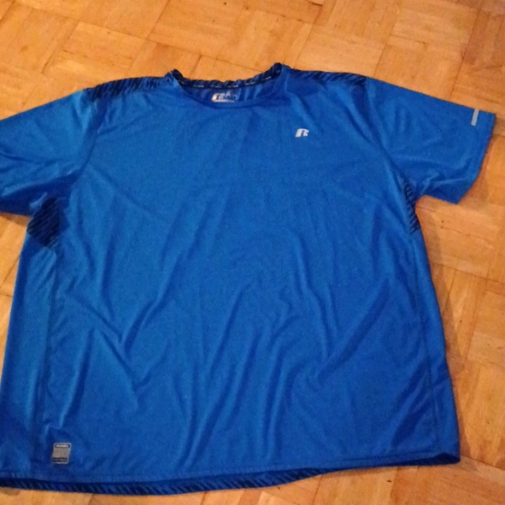 Russell training fit shirt size 3xlarge  54-56 built in odor protection